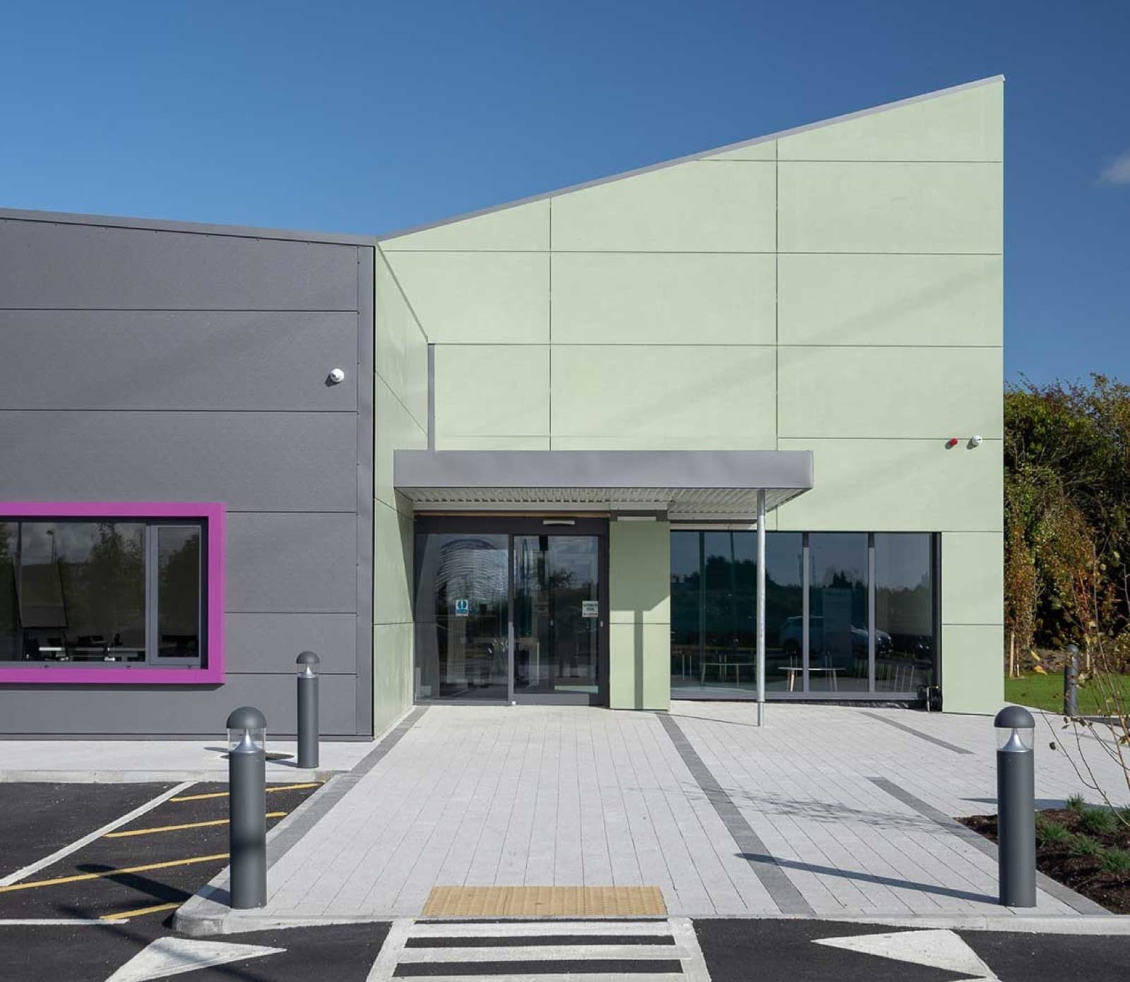 Life Sciences & Healthcare engineering by AOCA